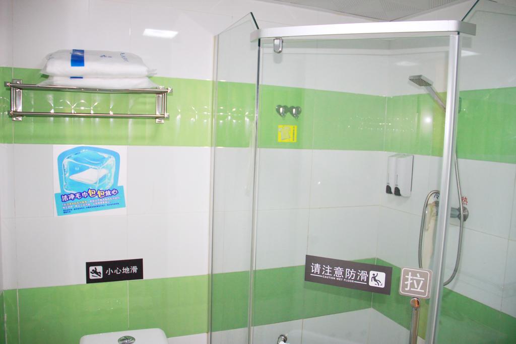 7Days Inn Guangzhou Luochongwei Fu Li Ban Dao Kültér fotó